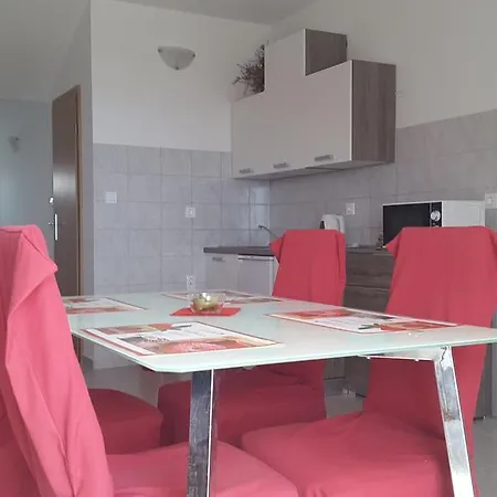 Apartment Vrvilo *